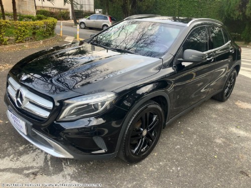 Mercedes-Benz GLA 200 ADVANCE 2014/2015
